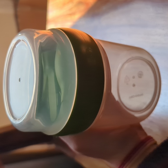 3 Snack Containers - Picture 6 of 7